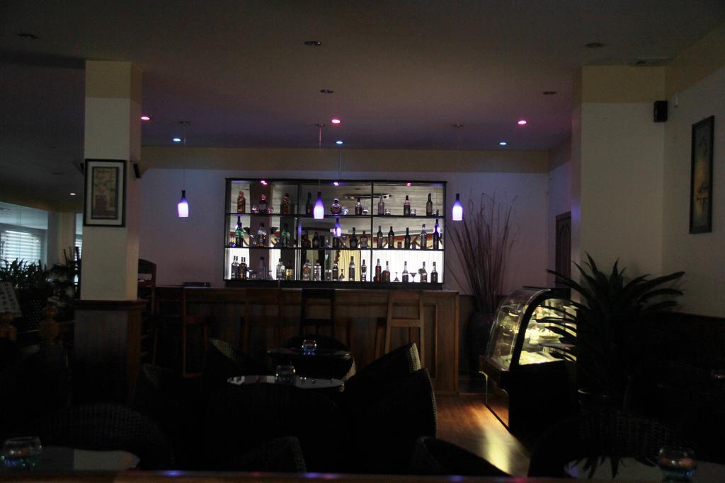 Starry Angkor Hotel Siem Reap Bagian luar foto